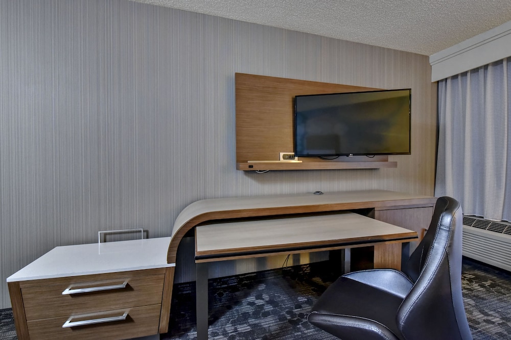 Courtyard By Marriott Downtown Boise 36/58