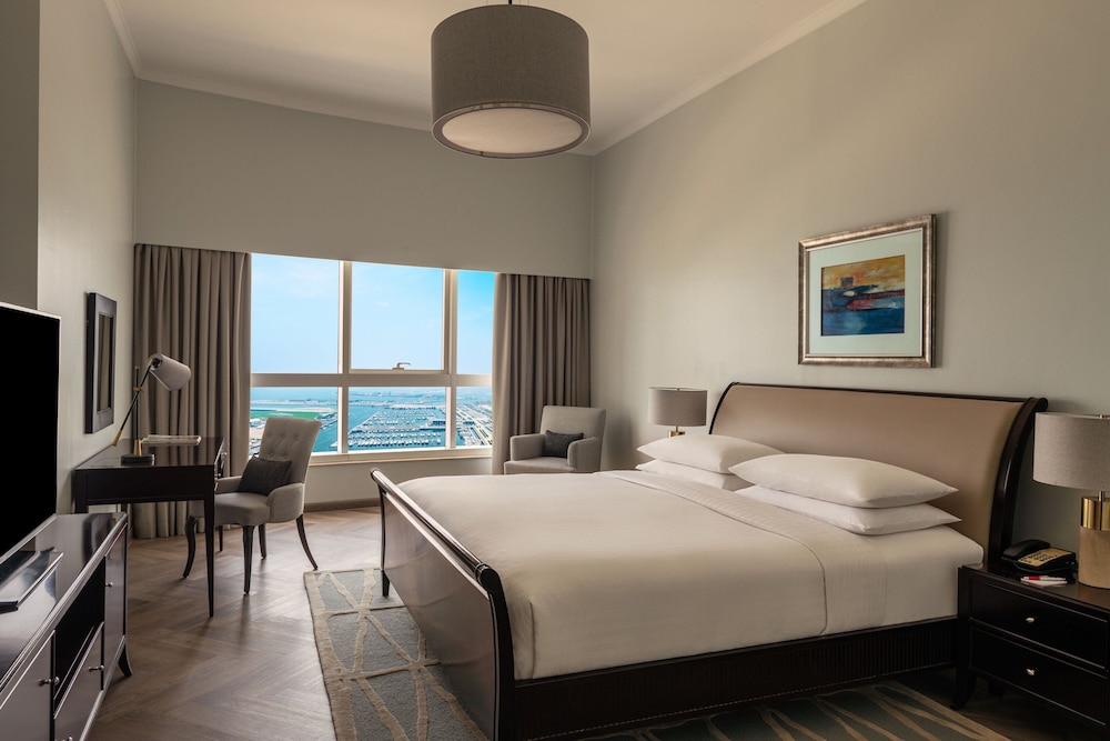 3 Bedrooms, Superior, Suite, 3 Double Beds, Marina View, Smoking