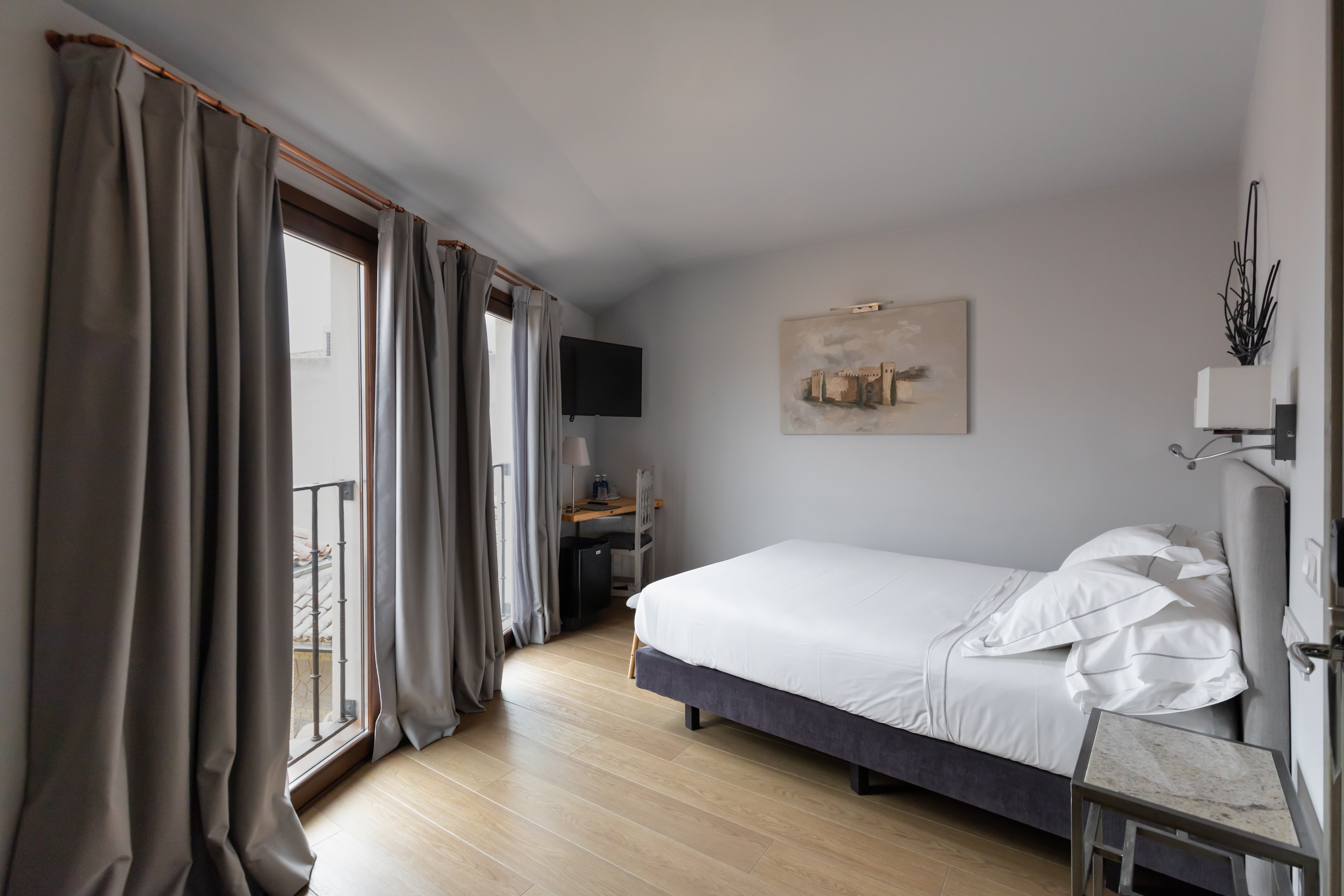 Boutique, Double Bed