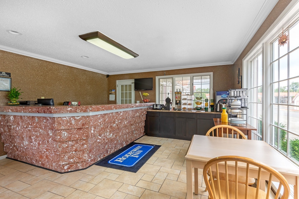 Americas Best Value Inn & Suites - Clarence/Buffalo East 3/49