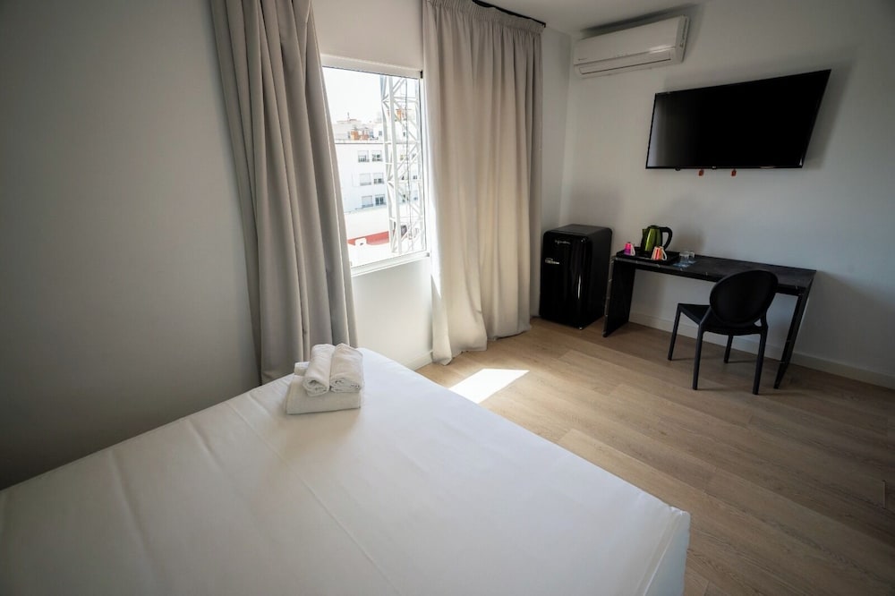 Economy, Single, Double or Twin Bed، Hotel Sireno Torremolinos Adults Only 7/9