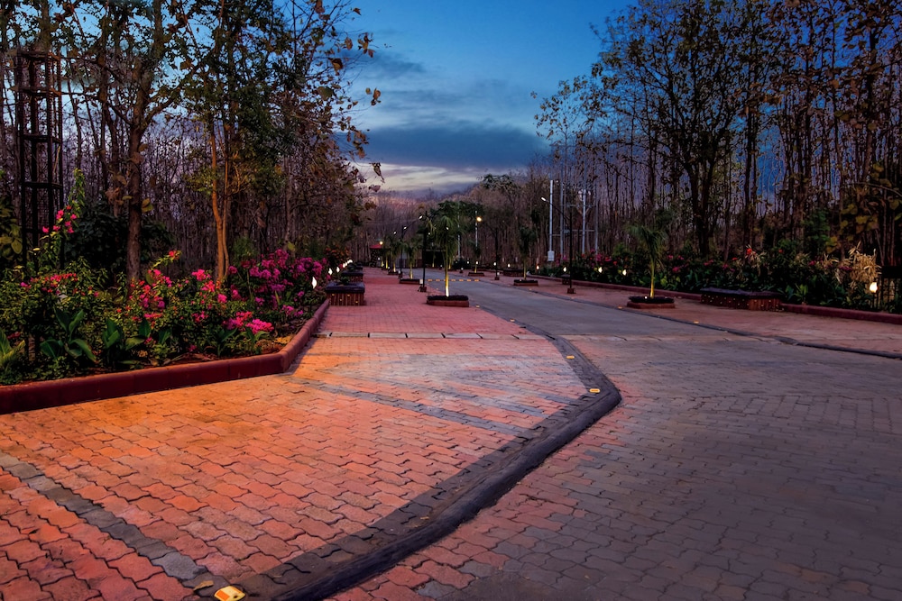 Club Mahindra Netrang 19/39