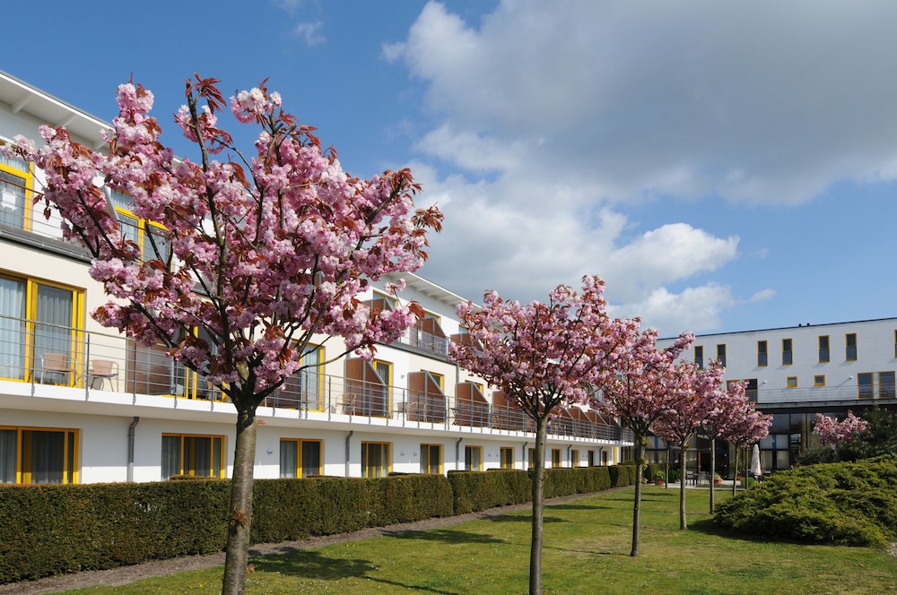 Hotel Vier Jahreszeiten Zingst 66/70