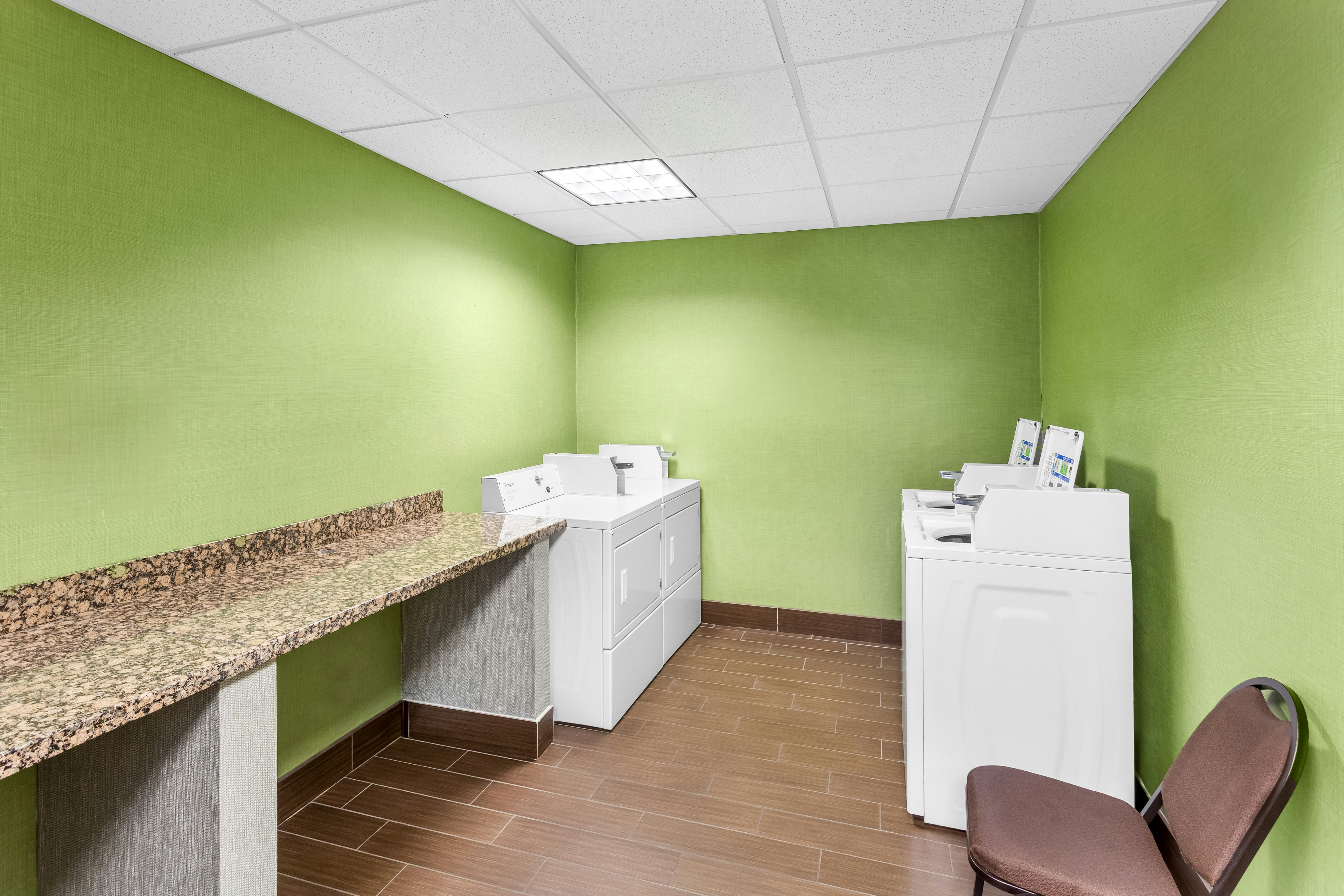 Hampton Inn Huntington University Area 29/46