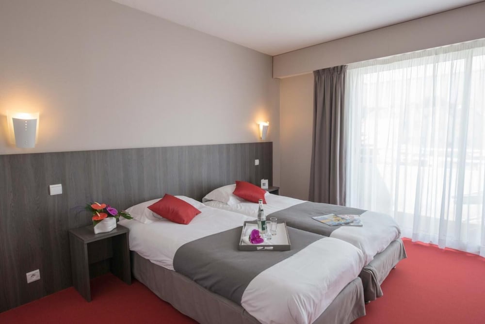 Logis Hotel Le Robinson 11/53