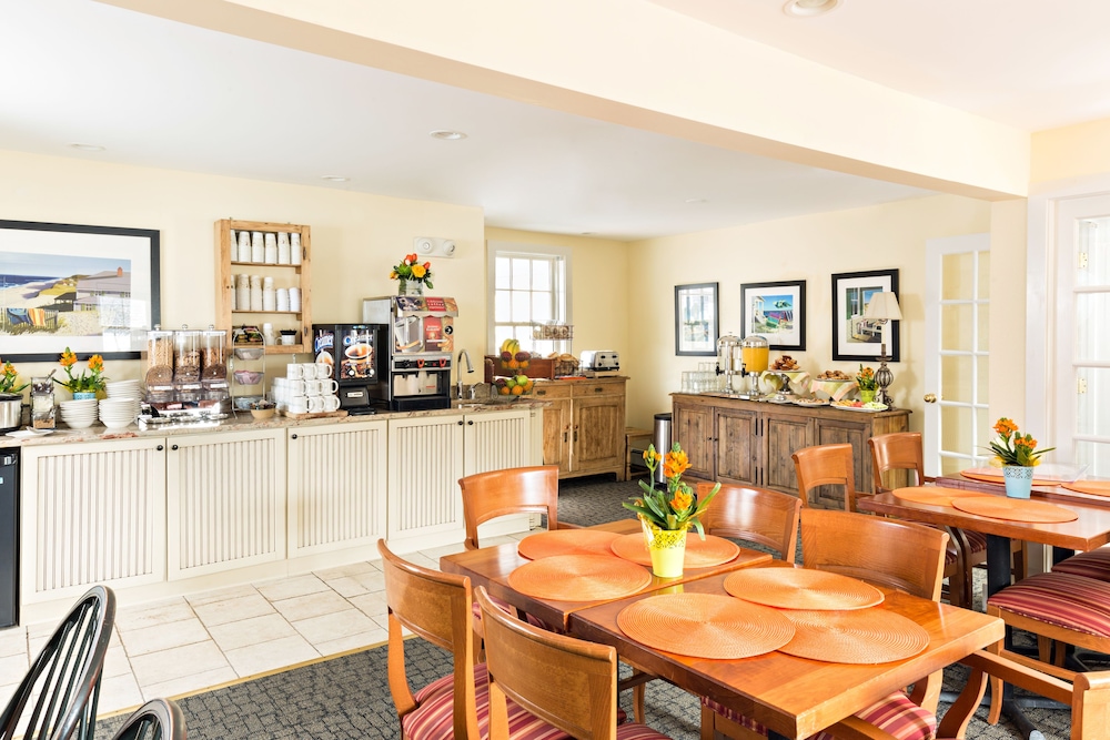 Brass Key Guesthouse - Adults Only 54/67
