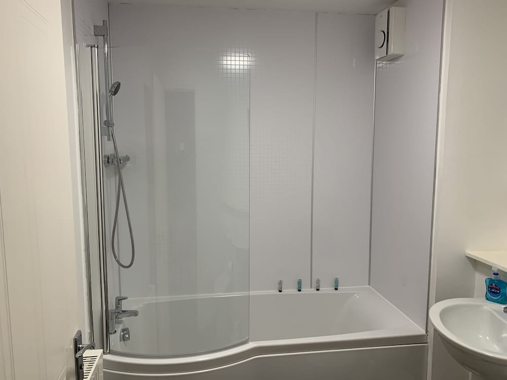 Aberdeen Serviced Apartments - Bloomfield 23/24