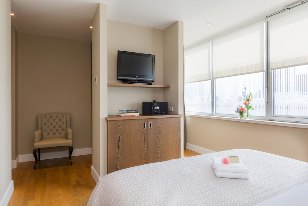Boutique Hotel Lumiere 4/28