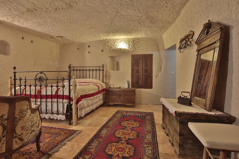 Village Cave House Hotel 14/27