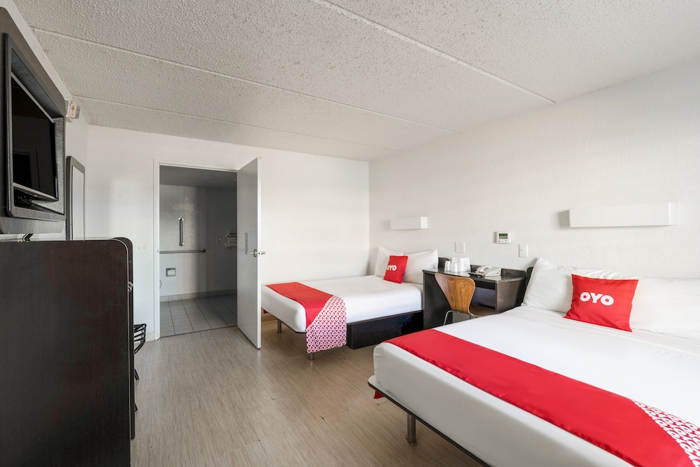 OYO Hotel Houston Katy Freeway 12/27