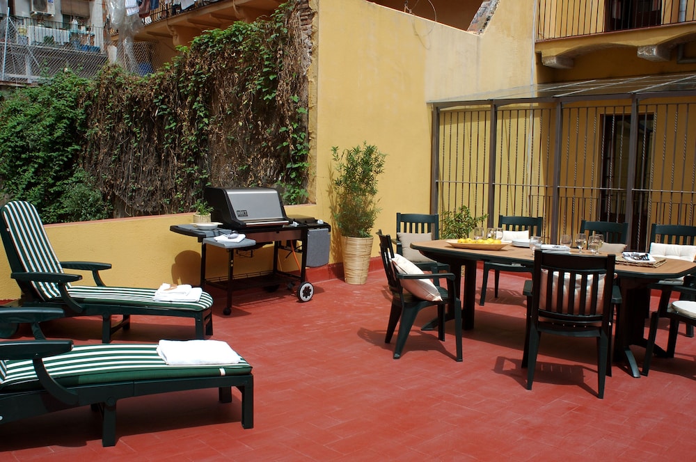 AinB Las Ramblas Guardia Apartments 46/60