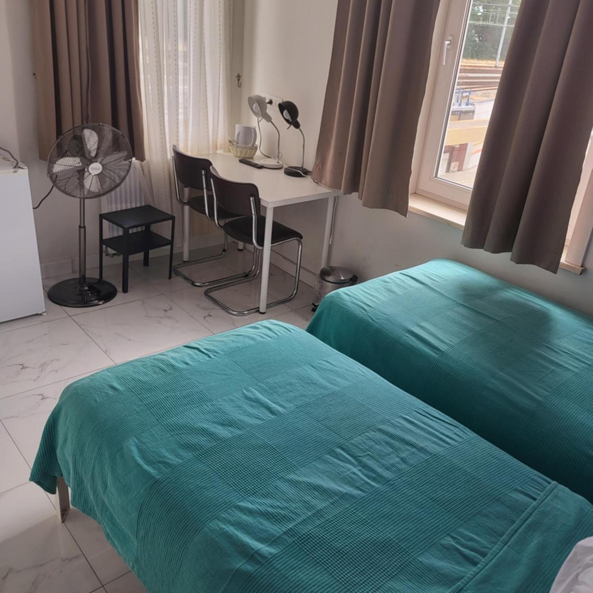Room, Single Bed
