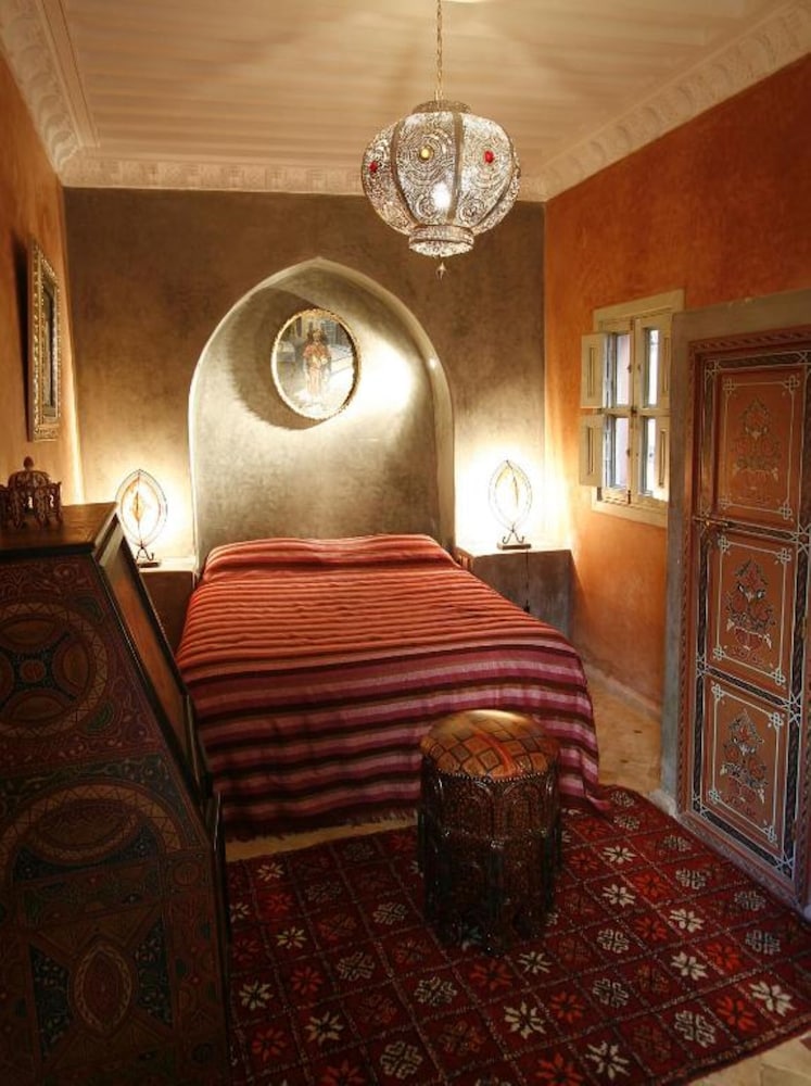 Riad Moullaoud 7/50