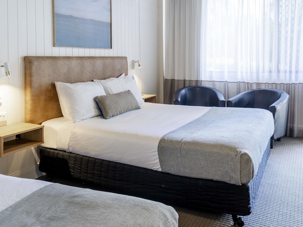 MERCURE CHARLESTOWN 15/50