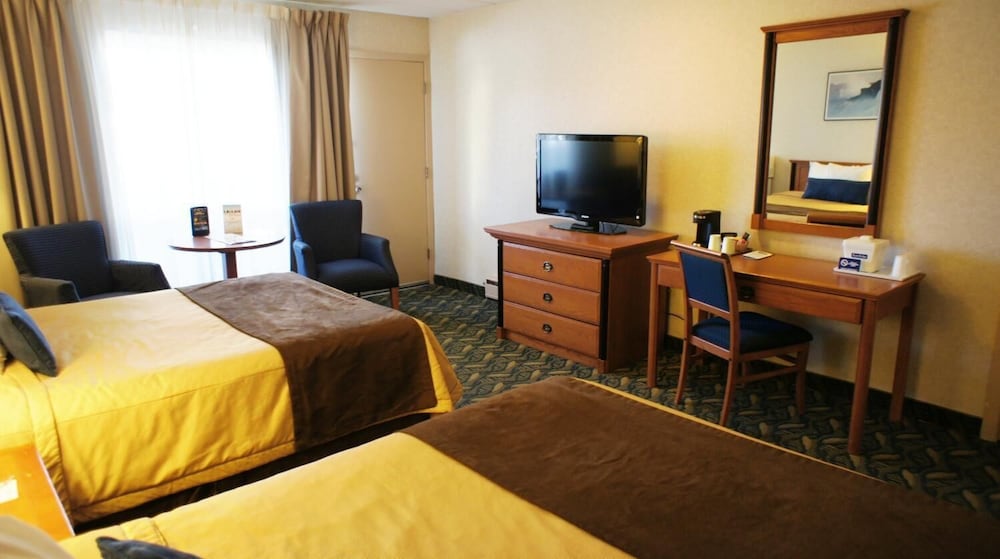 Travelodge by Wyndham Niagara Falls at the Falls 17/35