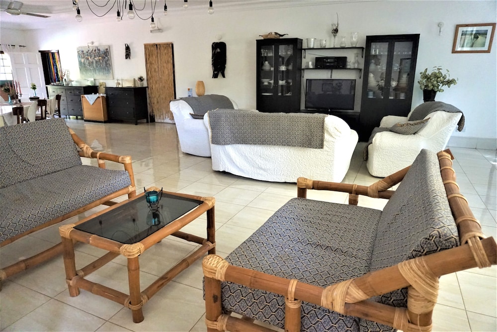 Bed And Breakfast Villa Calliandra 23/50