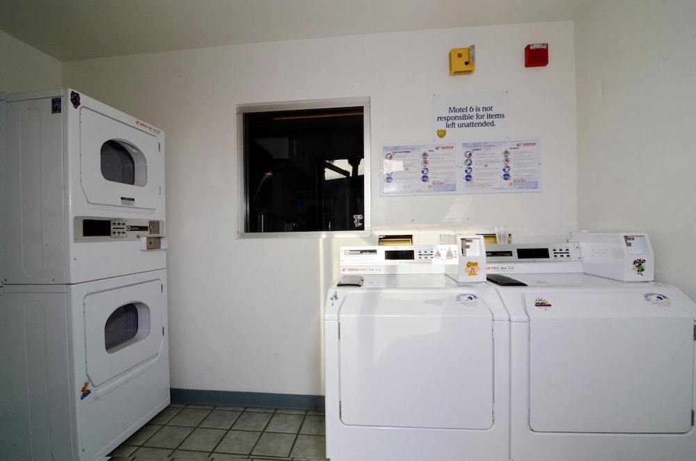 Motel6 Indio, CA - Palm Springs 27/39
