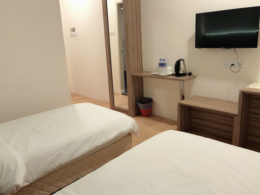 Tumike Hotel 16/58