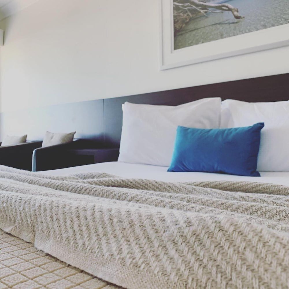 JERVIS BAY MOTEL 43/71