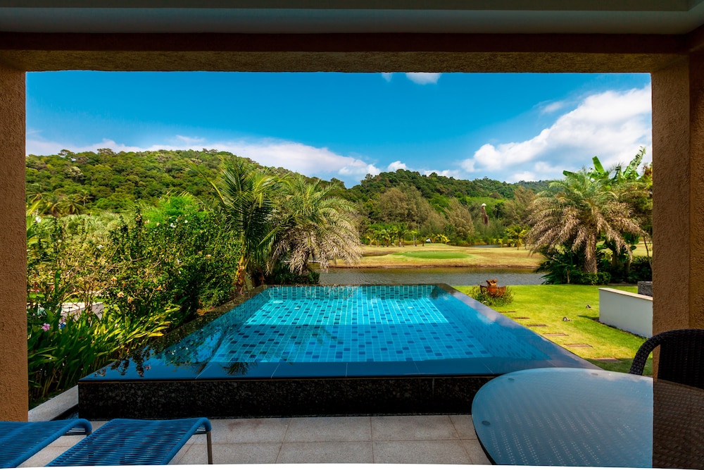 Little Sunshine Boutique Beach Resort & Spa 40/46