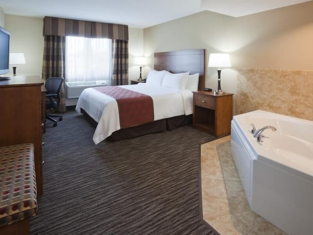 GrandStay Hotel & Suites Parkers Prairie 50/50