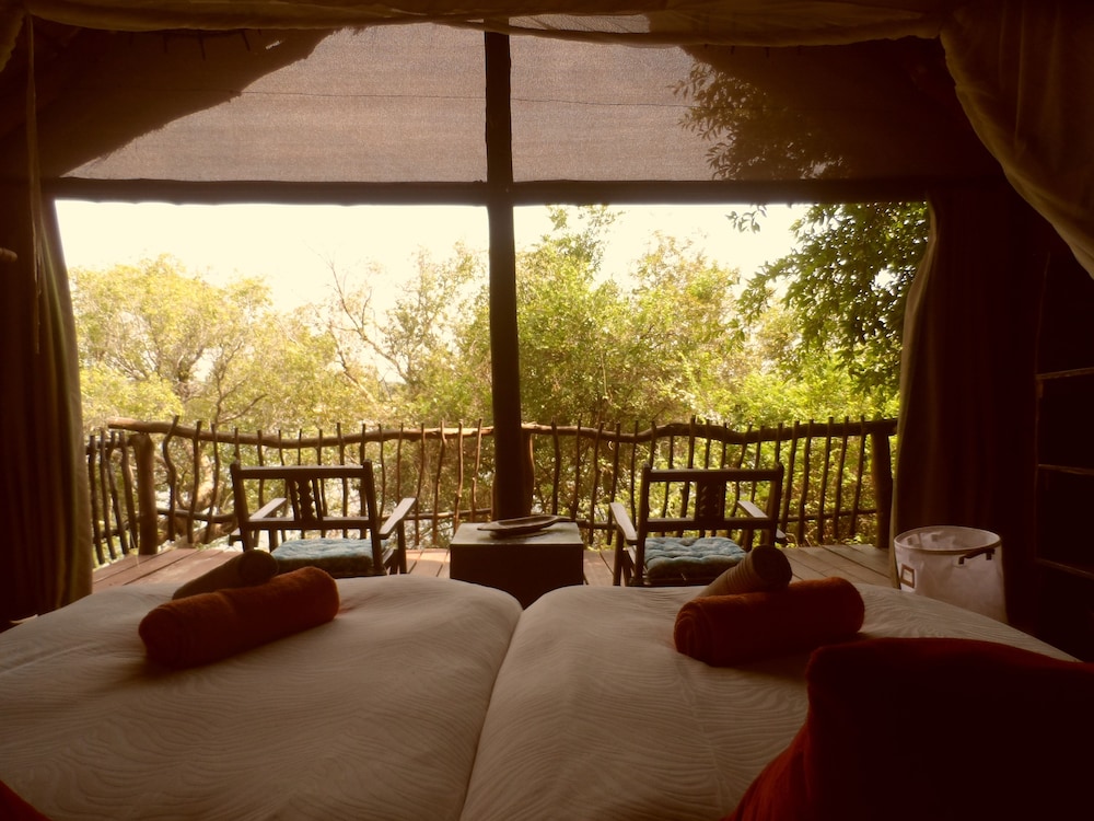 Caprivi Houseboat Safari Lodge 14/23