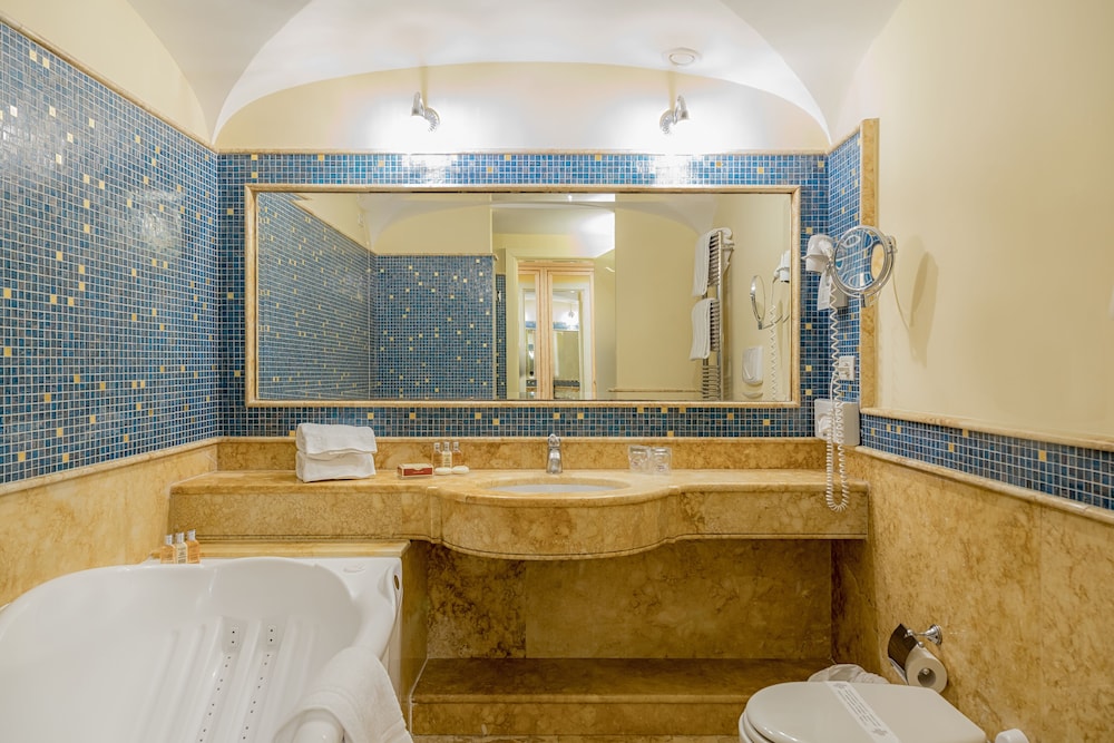 Imperial Hotel Tramontano 7/39