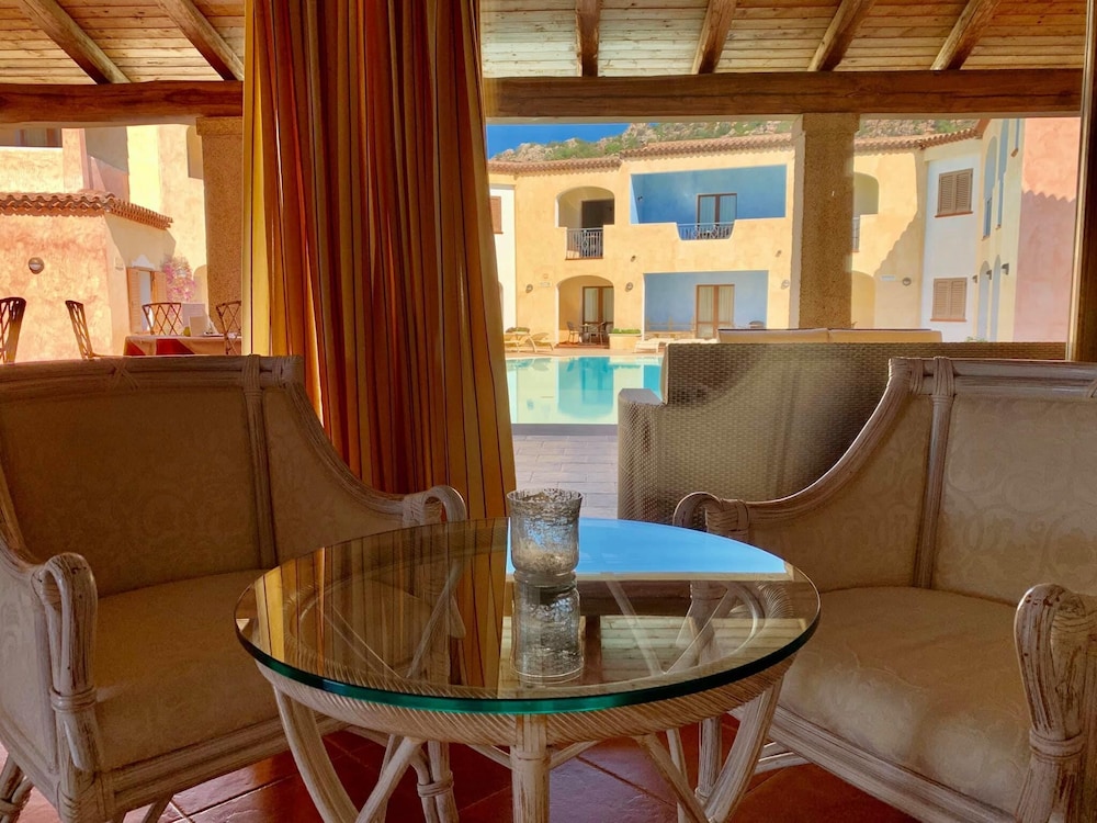 Hotel Monti Di Mola 40/61
