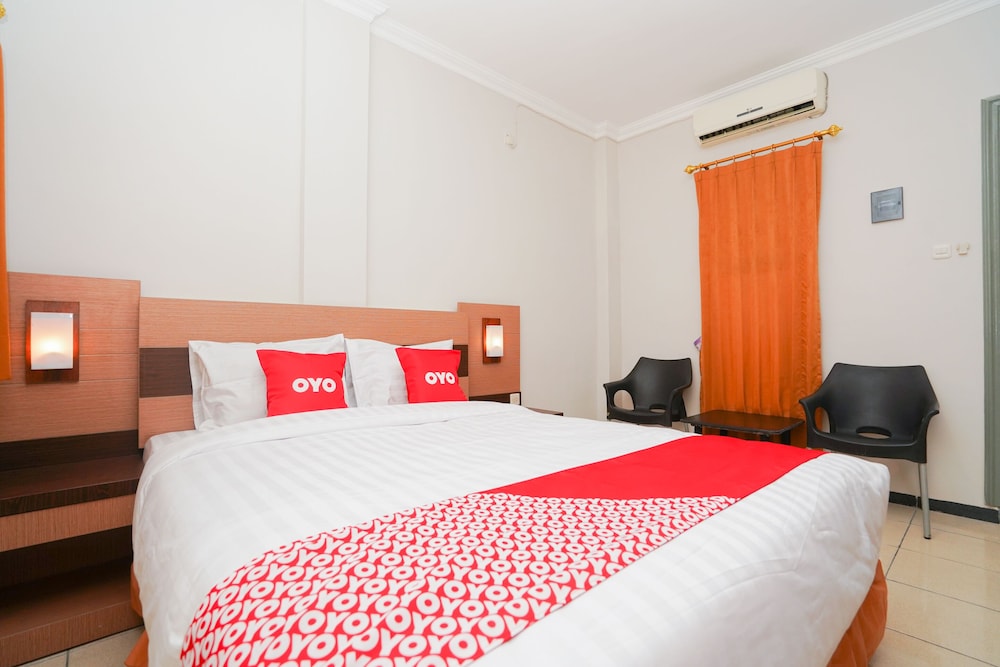 Oyo 2075 Graha Marina 26/54