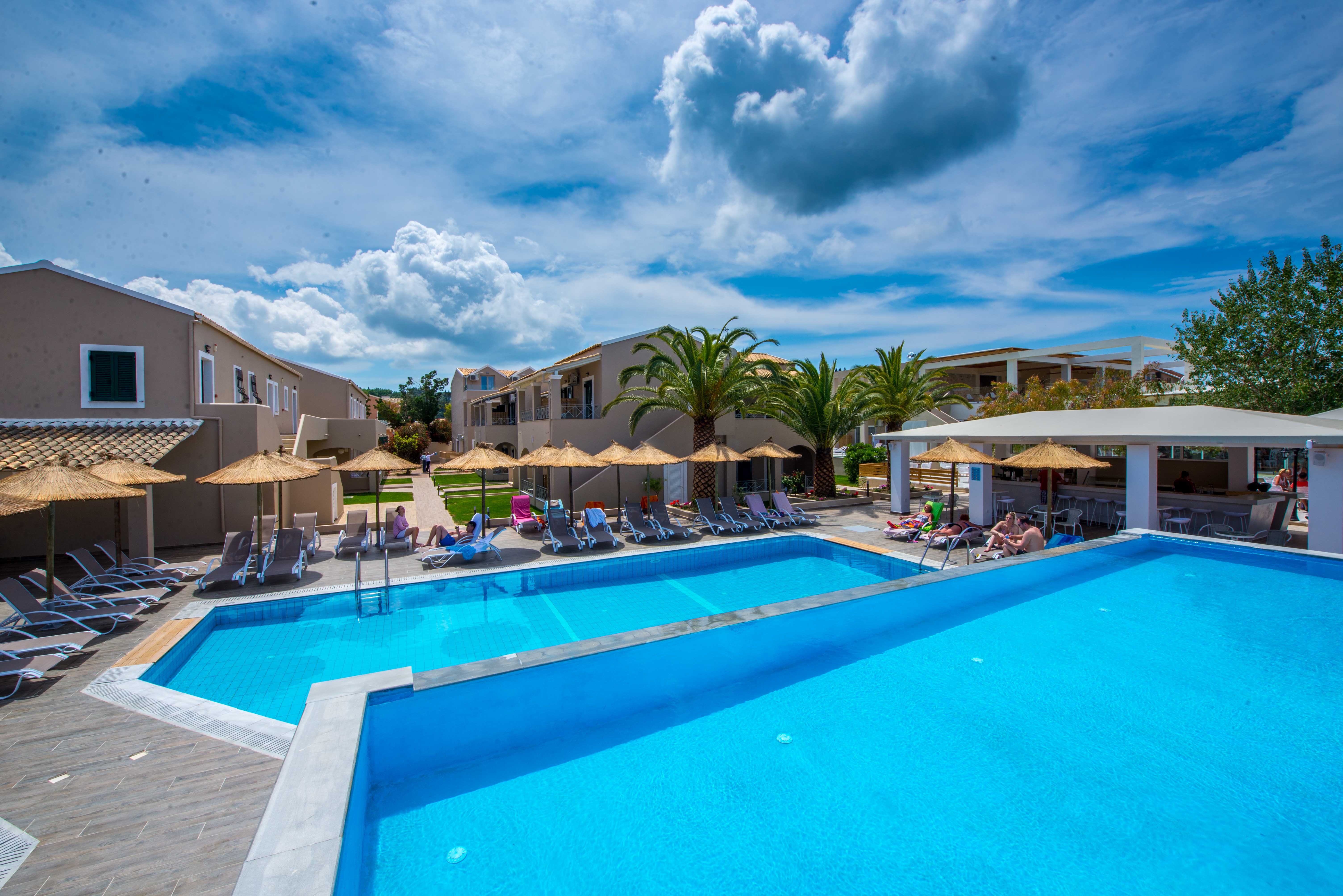 Amour Holiday Resort 47/48