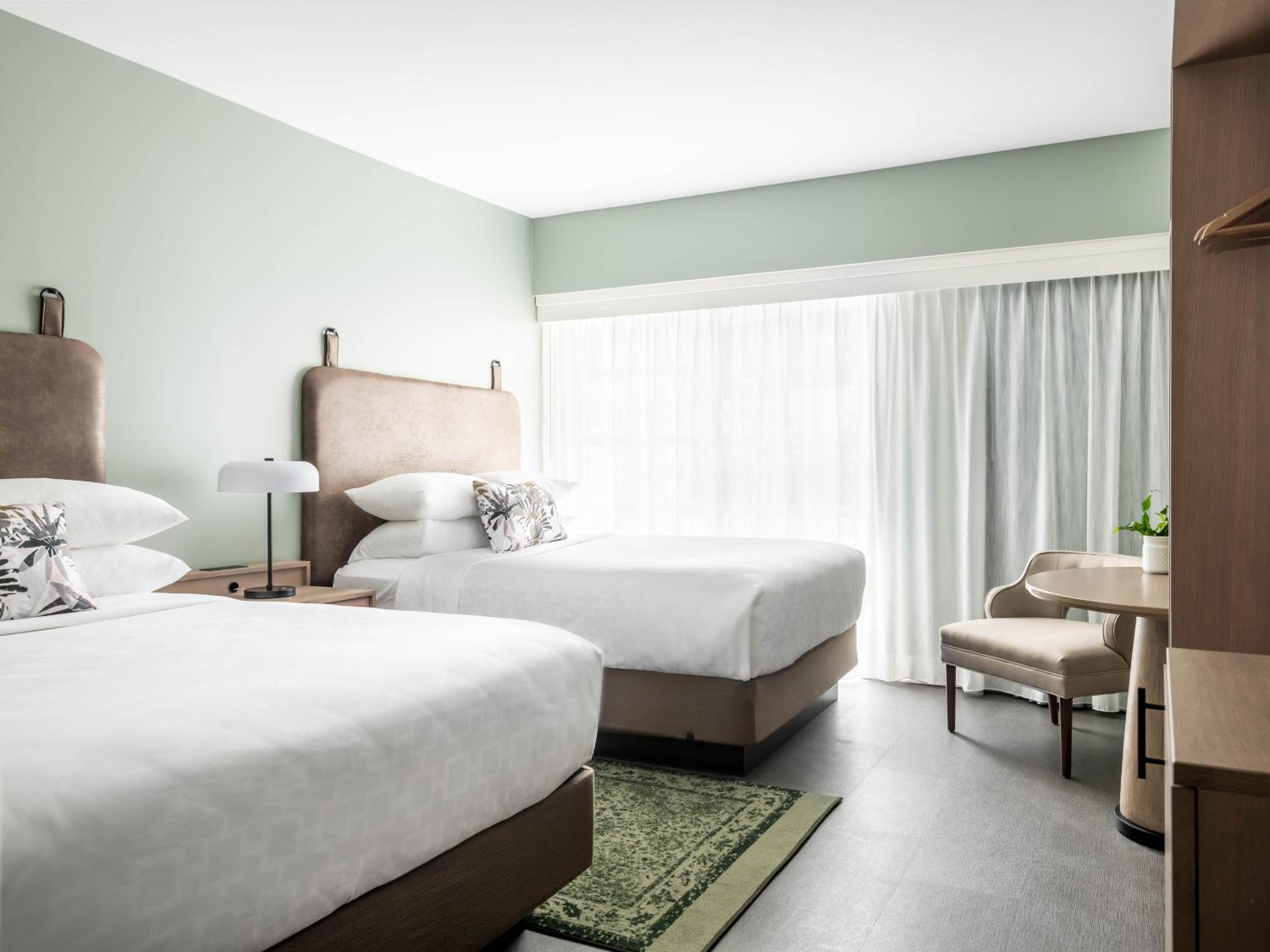 Room, Queen Bed, Accessible