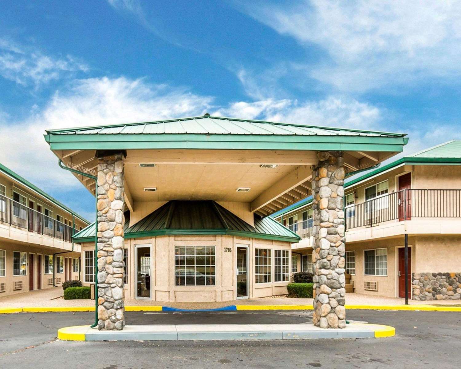 Quality Inn And Suites Minden 1/13