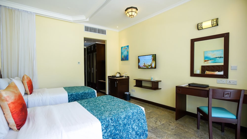 ROOM, TWIN BEDS, GARDEN VIEW