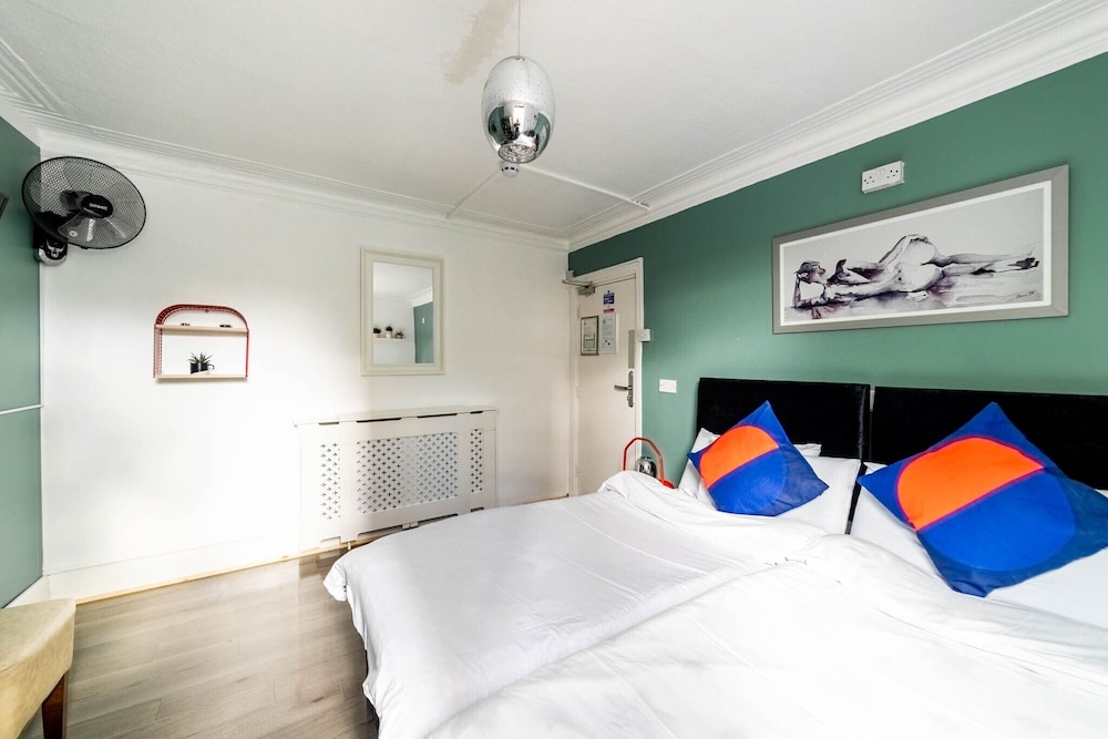 غرفة أساسية بسرير كوين، Book a Bed Hostels (ex. Venture Hostel) 10/10