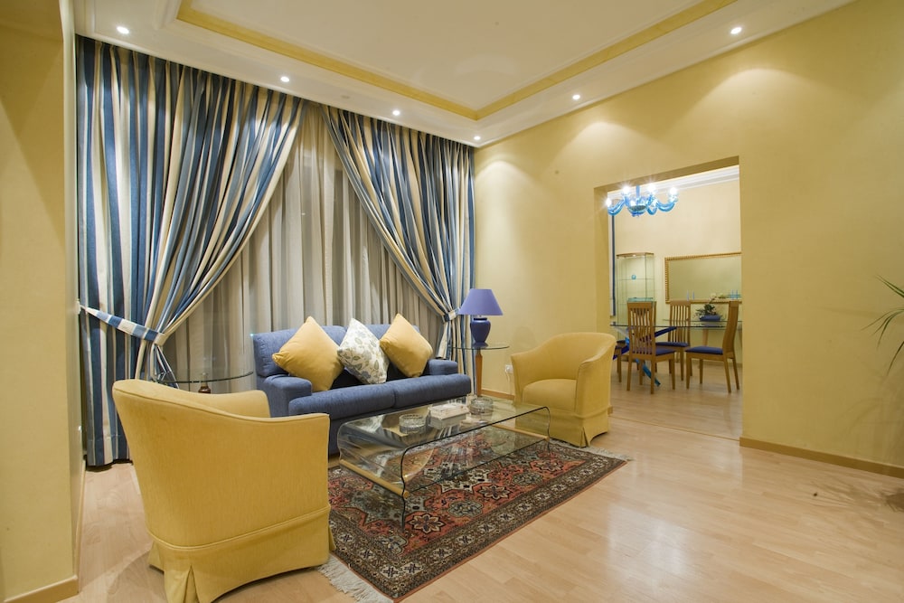 Lahoya Homes, Beirut 31/50