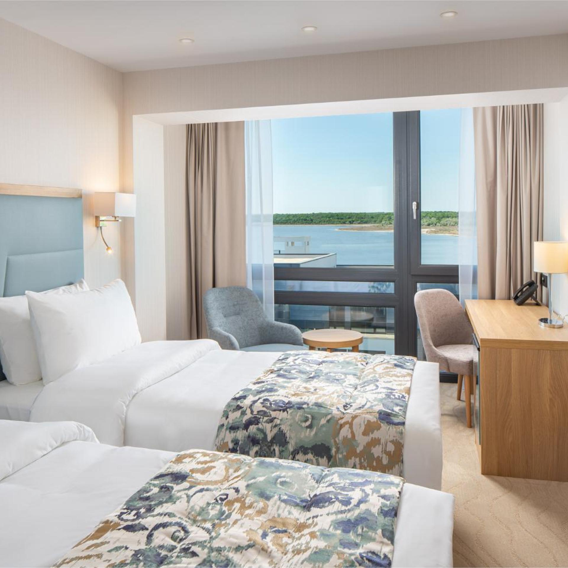 Standard, Double or Twin Bed