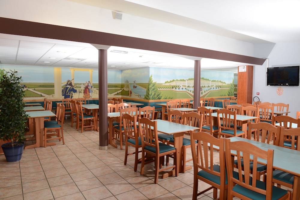 restaurant-cafeteria