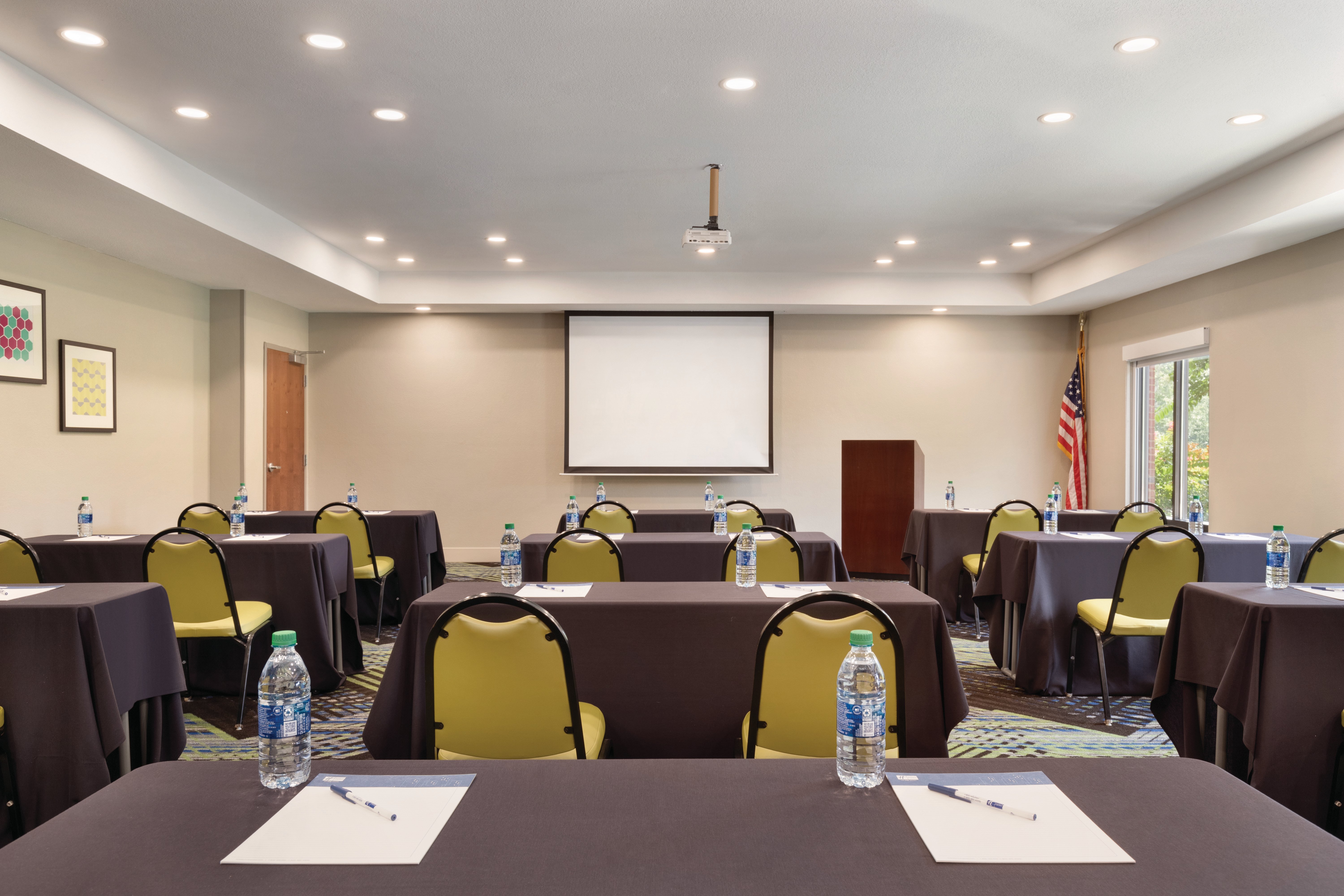 Holiday Inn Express Hotel Suites Lavonia 50/57