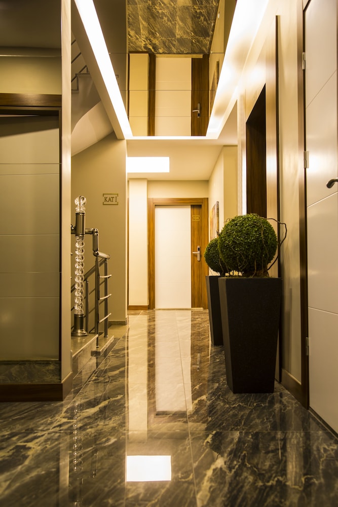 Maxuite Hotel In Home 37/37