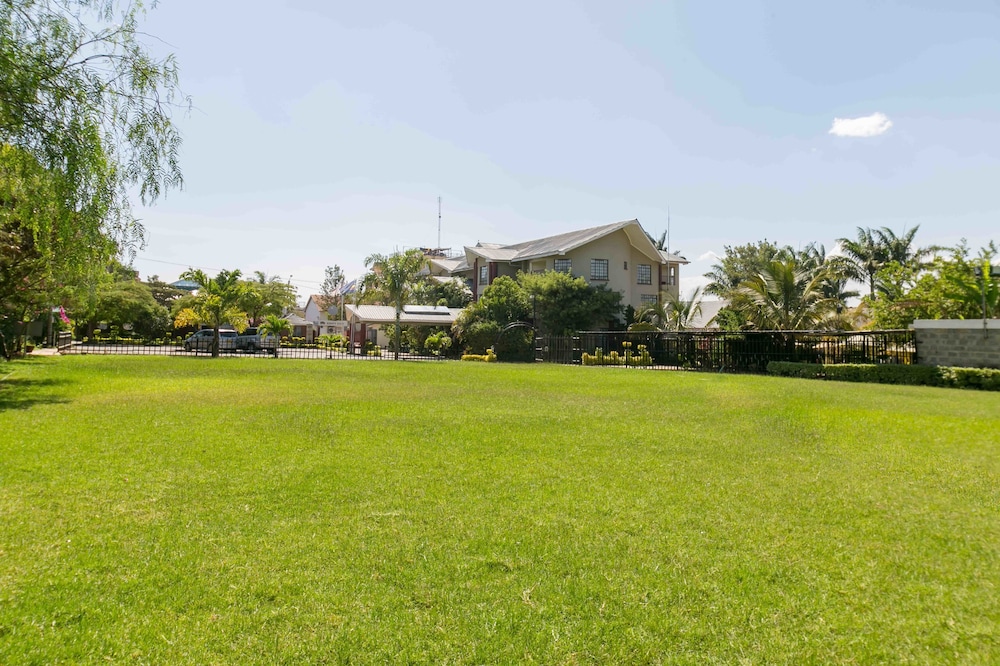 Fahari Gardens Hotel 39/50