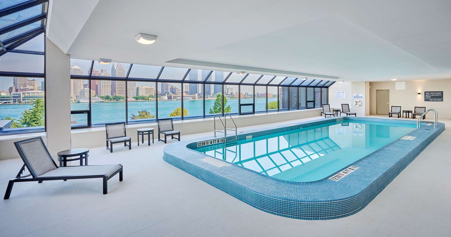 DoubleTree by Hilton Windsor Hotel & Suites 8/17