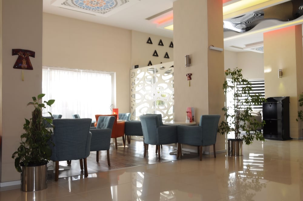 Orty Airport Hotel 44/63