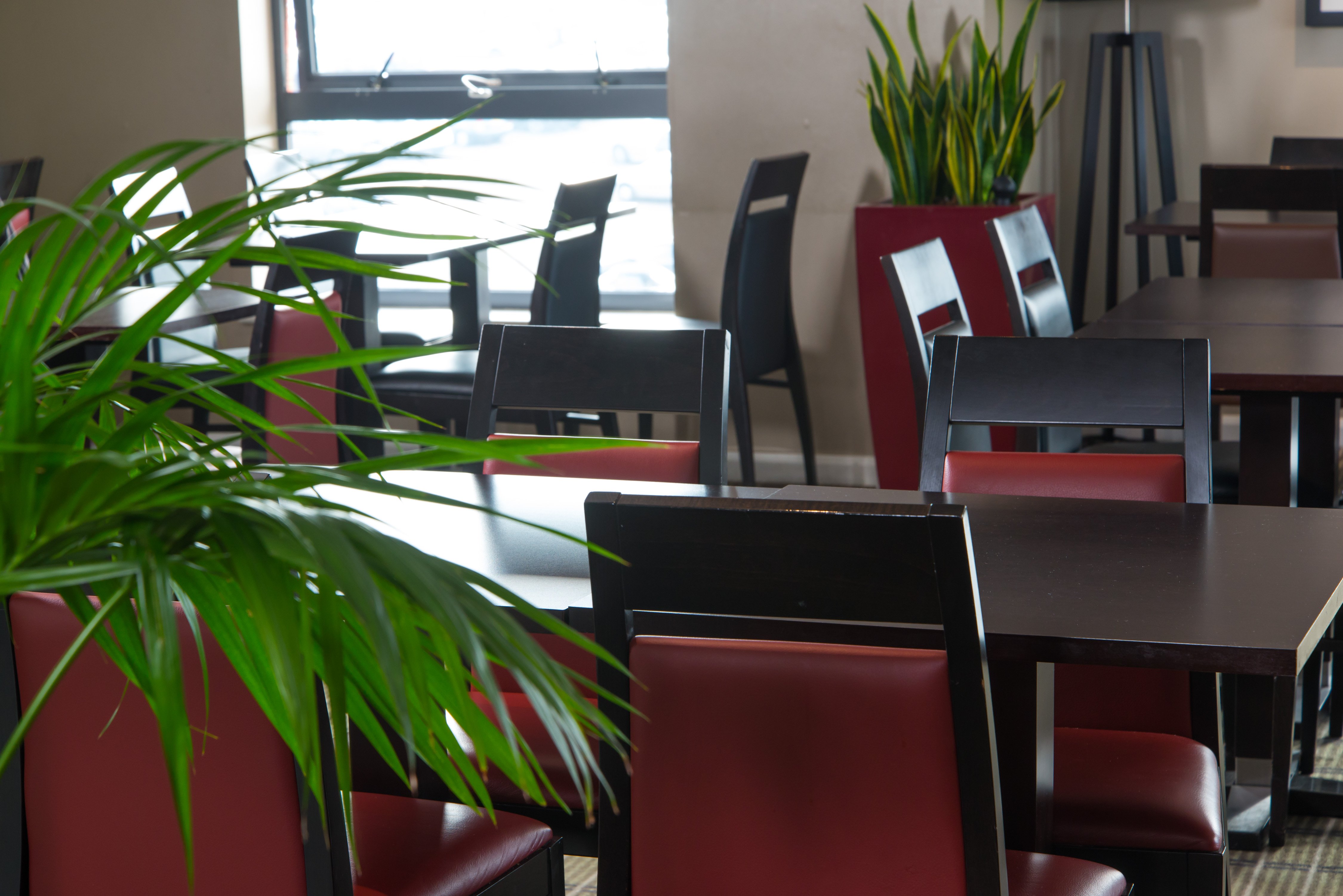 Holiday Inn Express London Luton Airport 15/17