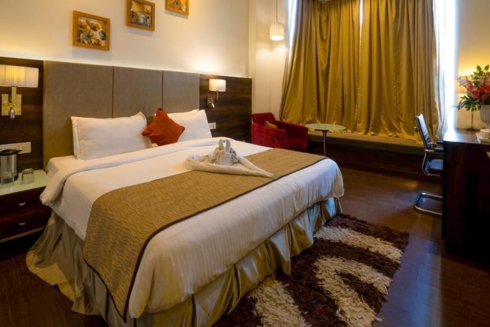 Hotel 5 Flowers 21/61