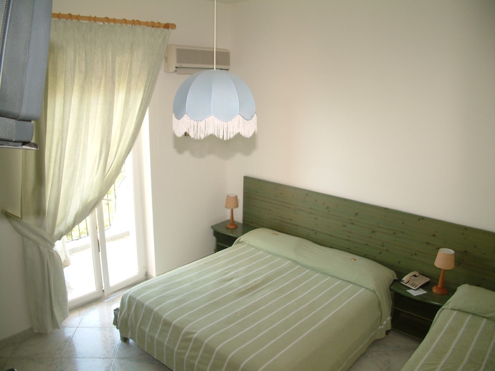 Hotel La Ginestra 11/32