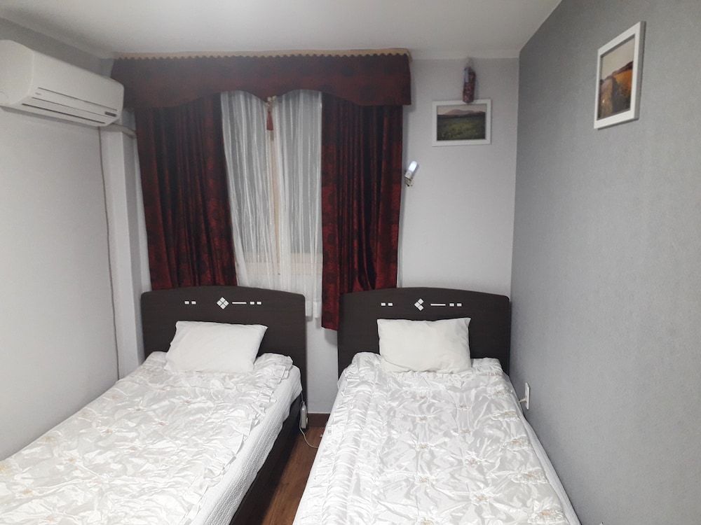 A Ji Hostel 12/35