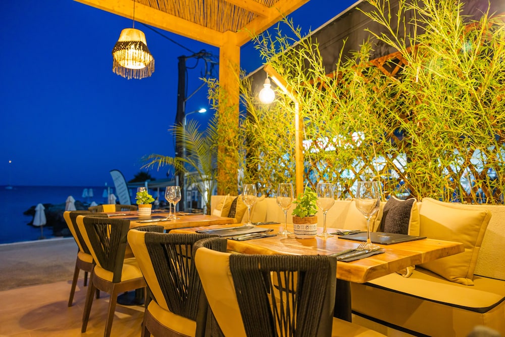 Silver Beach Hotel 26/44