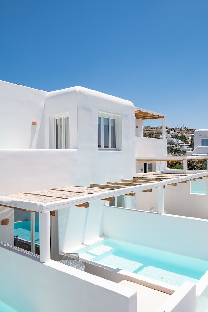 Porto Mykonos Hotel 3/69