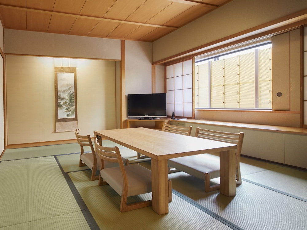 Hotel New Otani Hakata 55/60