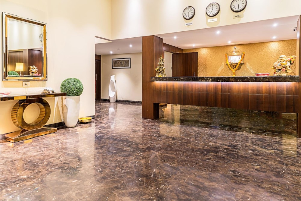 Treebo Grand Emerald Pune 14/50